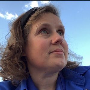 Meet your Posher, Bobbie